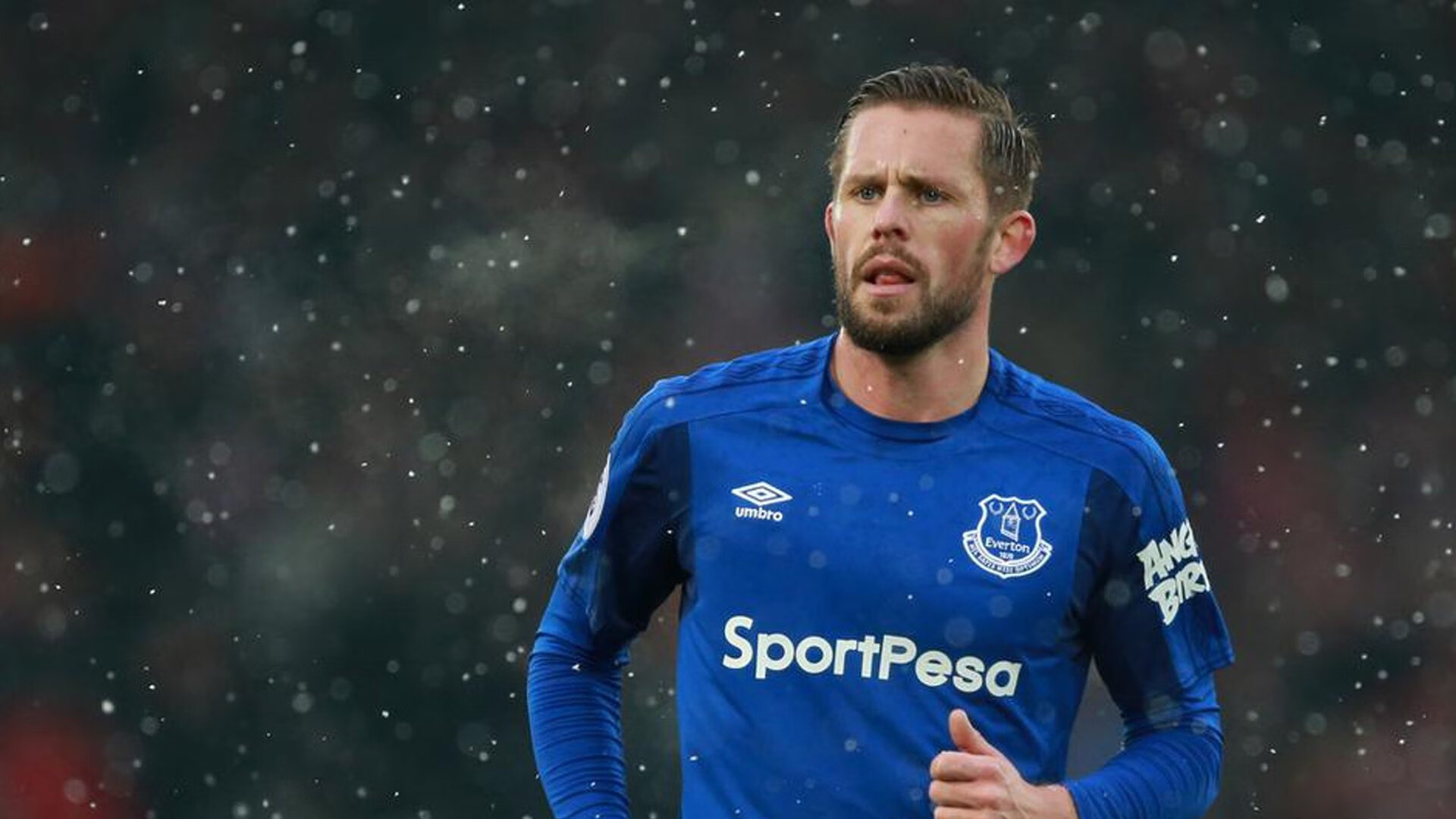 美国队后卫佩雷斯在巴黎奥运会上表现出色，佩雷斯访华